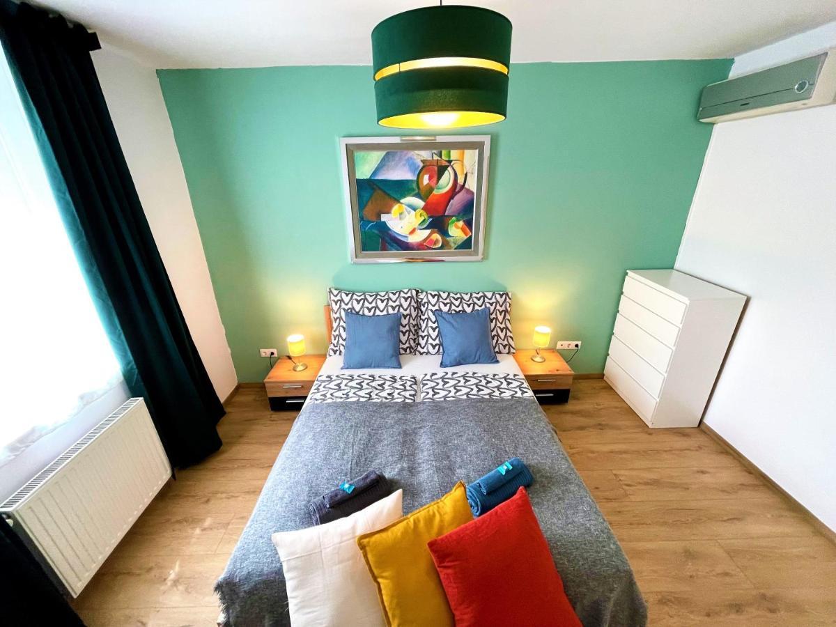 Feel Home Deluxe Corvin # Free Parking # Ac # Elevator Budapest Eksteriør billede
