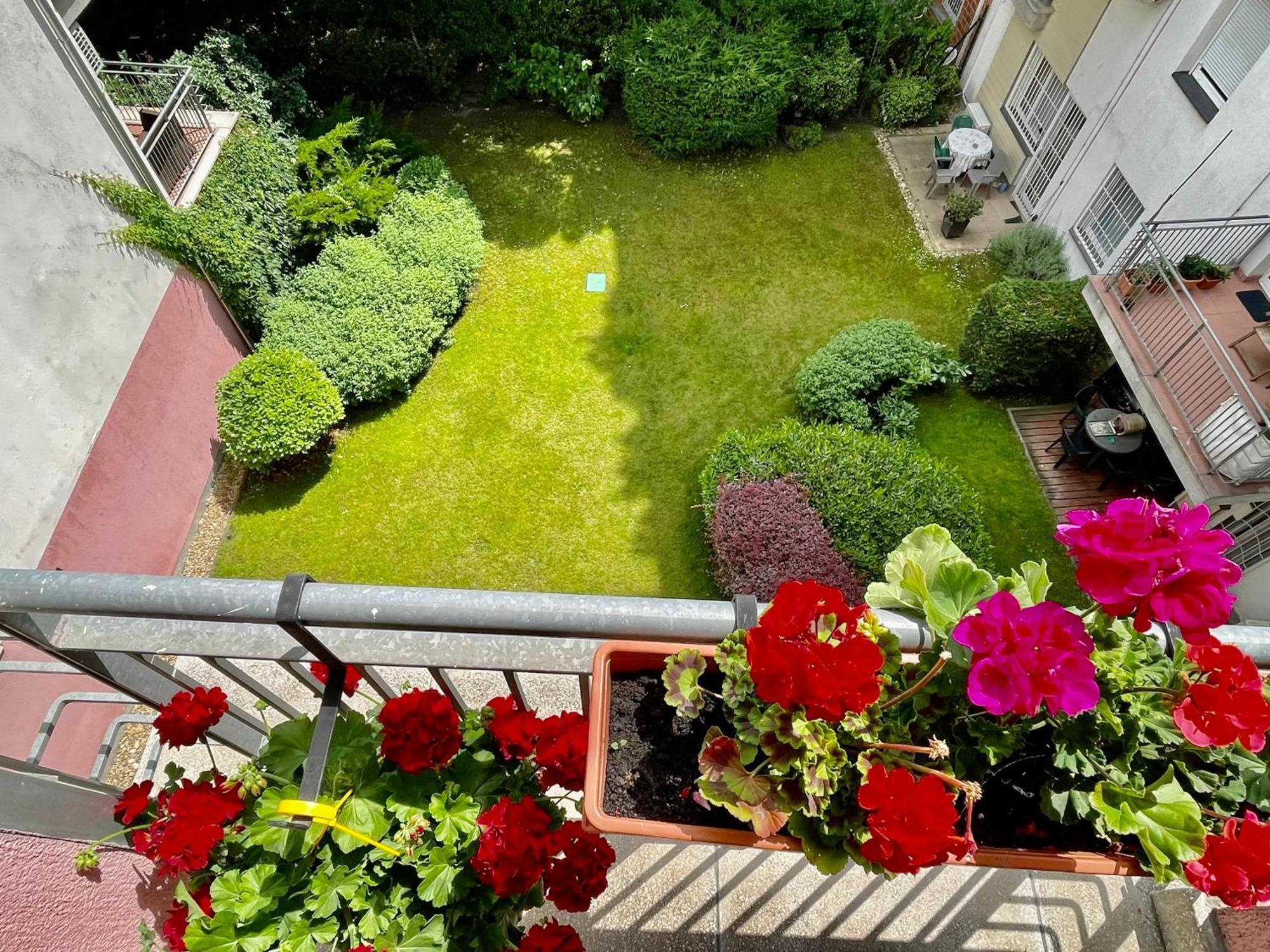 Feel Home Deluxe Corvin # Free Parking # Ac # Elevator Budapest Eksteriør billede